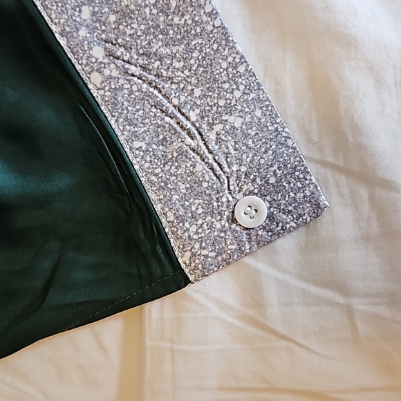 Green And Black Tunic Size 2XL - Picture 7 of 9